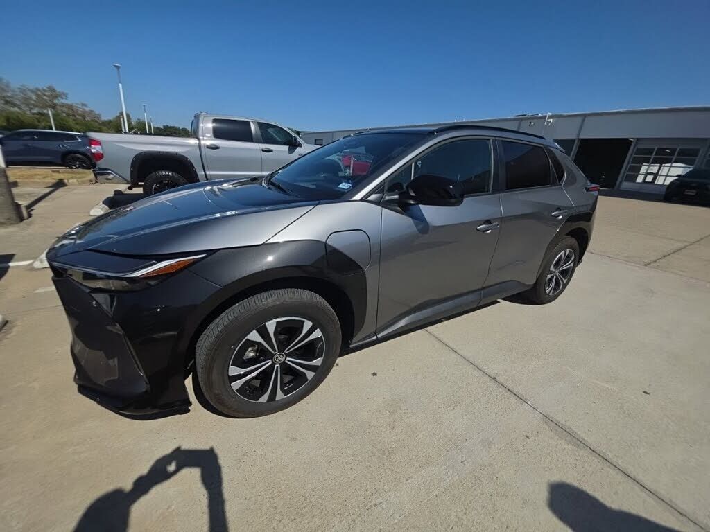 2024 TOYOTA bZ4X