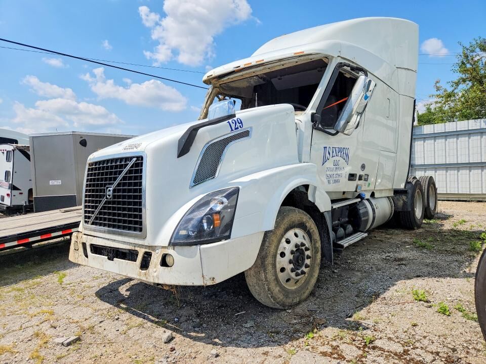 2018 VOLVO TRUCK VNL