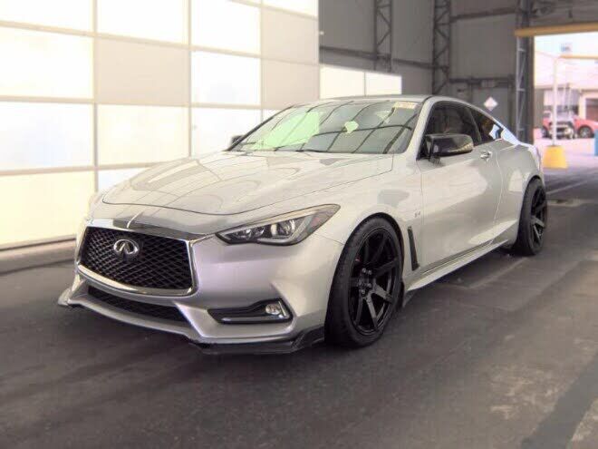 2017 INFINITI Q60