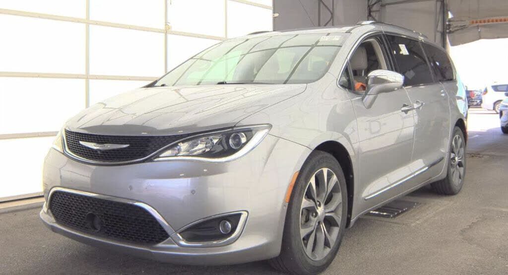 2017 CHRYSLER Pacifica