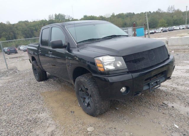 2004 NISSAN Titan