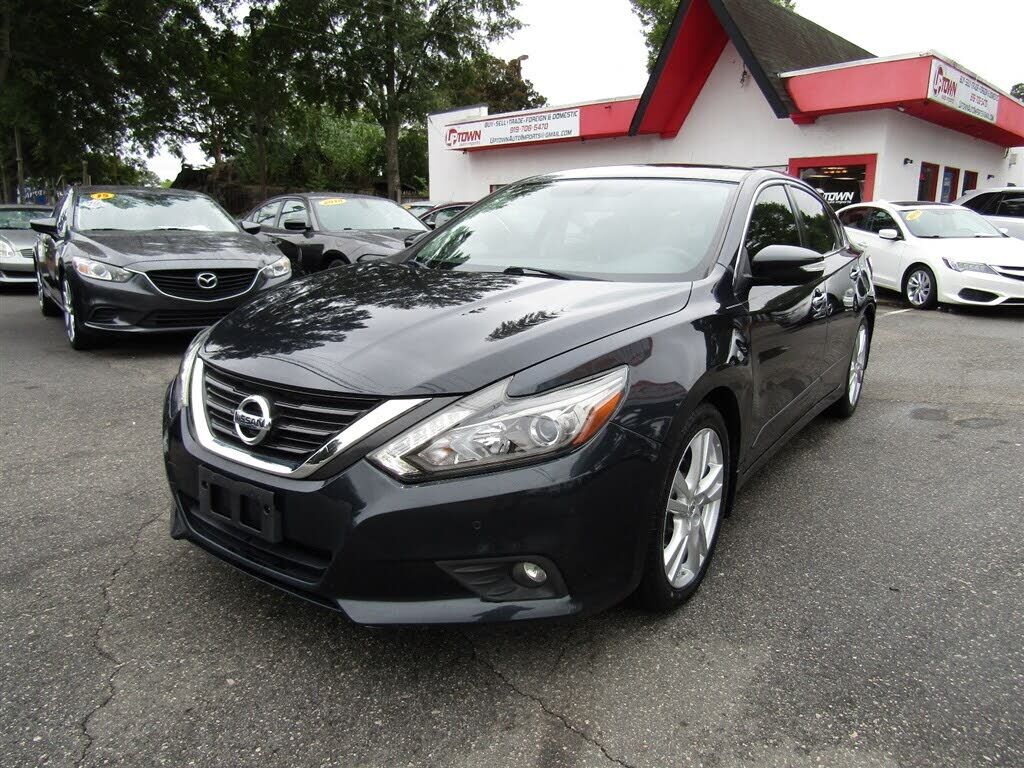 2017 NISSAN Altima
