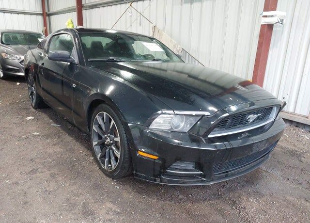 2013 FORD Mustang