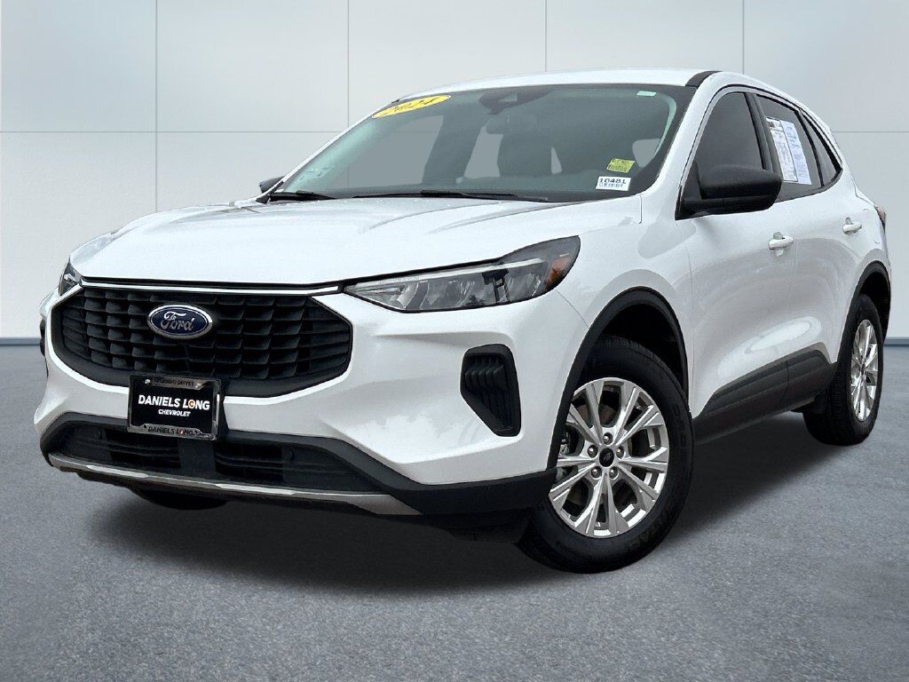 2024 FORD Escape