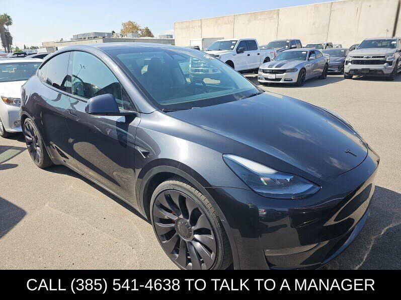 2024 TESLA Model Y