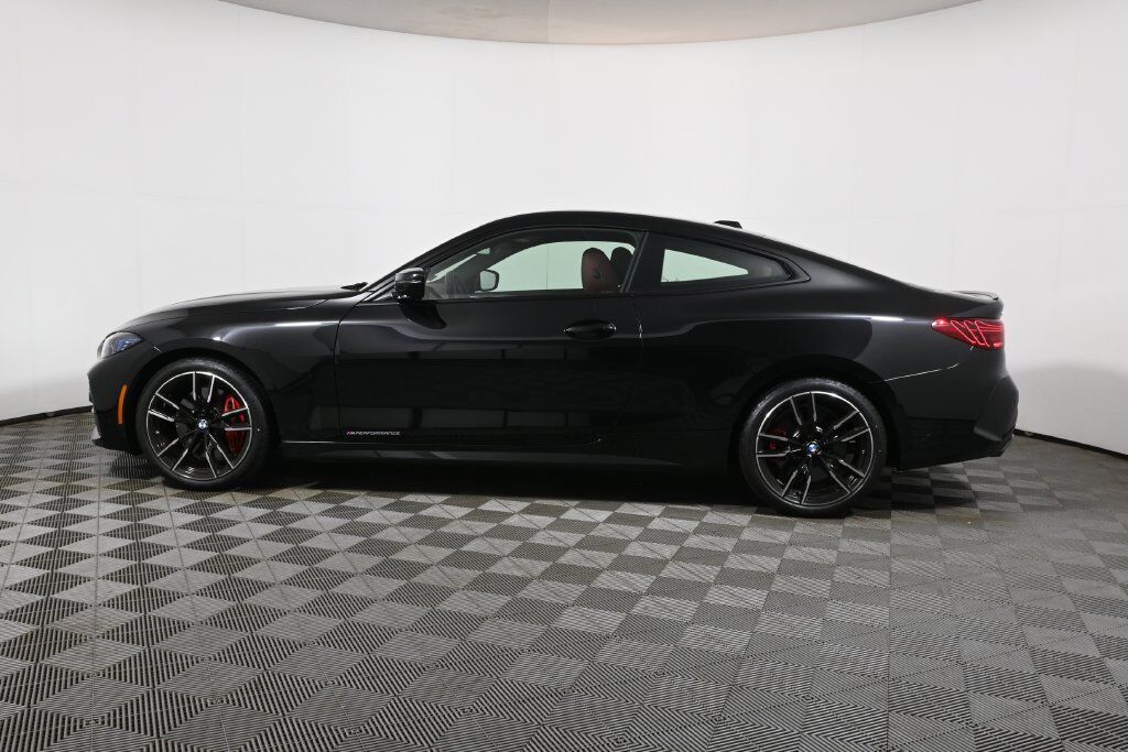 2025 BMW M440i