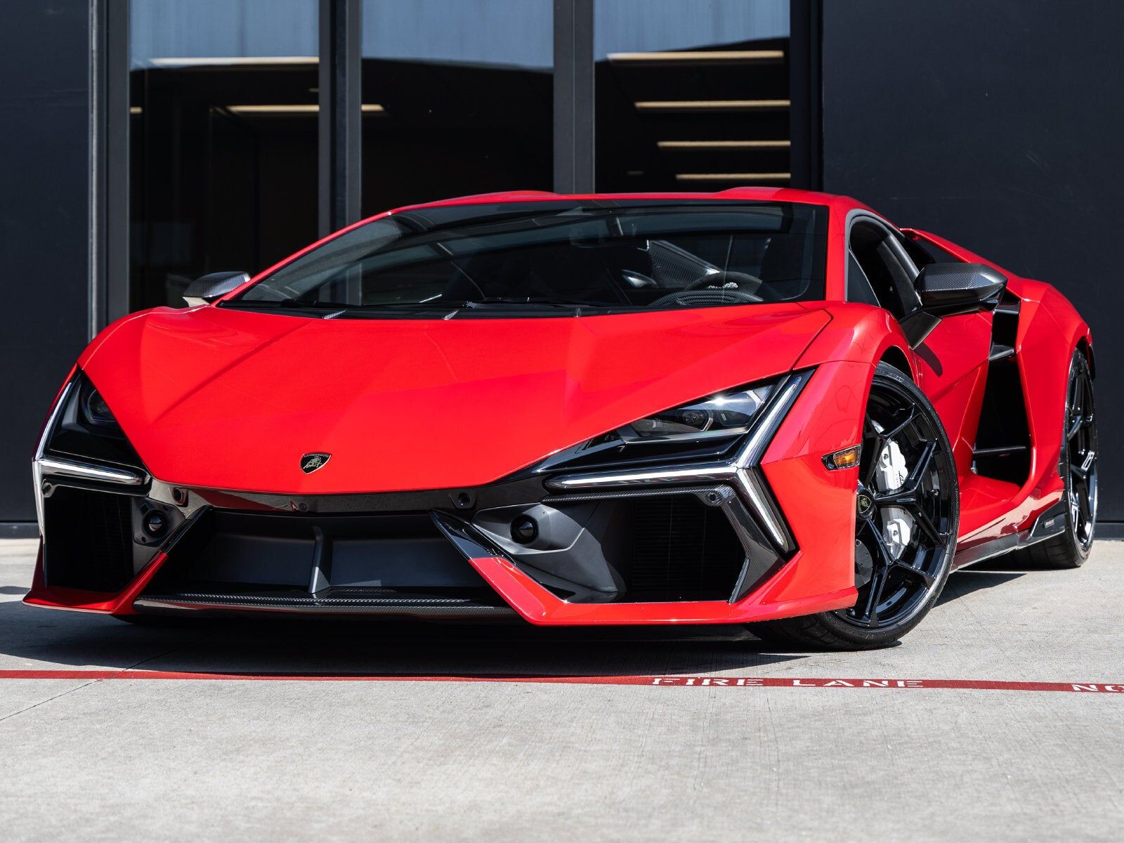 2026 LAMBORGHINI Revuelto