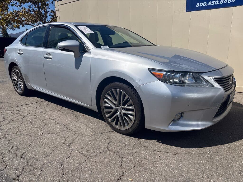 2014 LEXUS ES