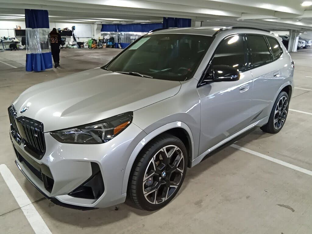 2024 BMW X1