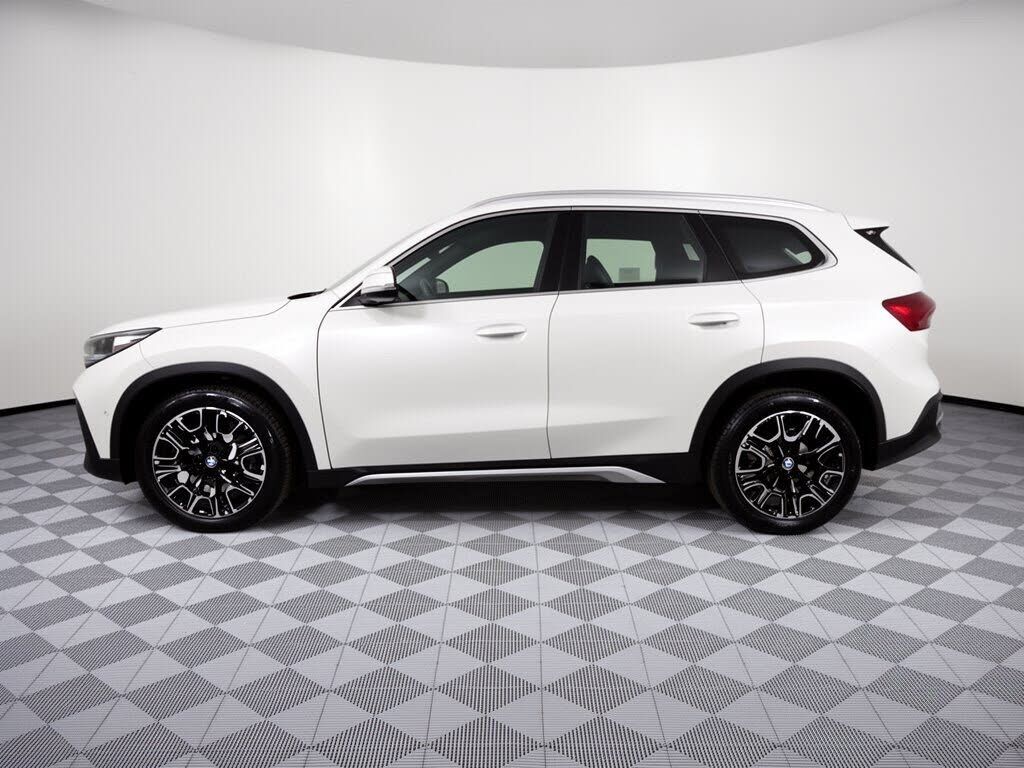2023 BMW X1