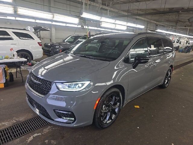 2025 CHRYSLER Pacifica