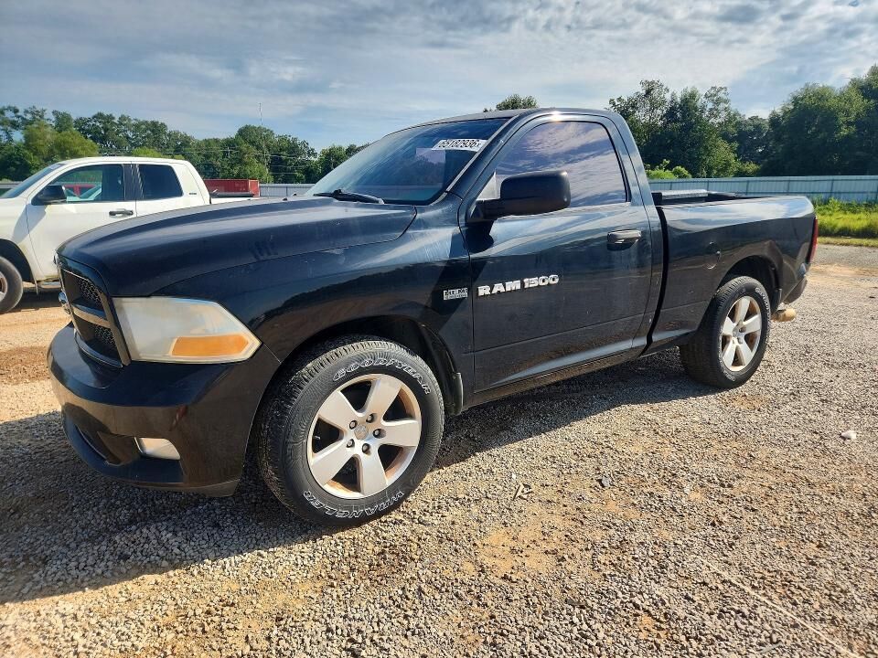 2012 DODGE Ram