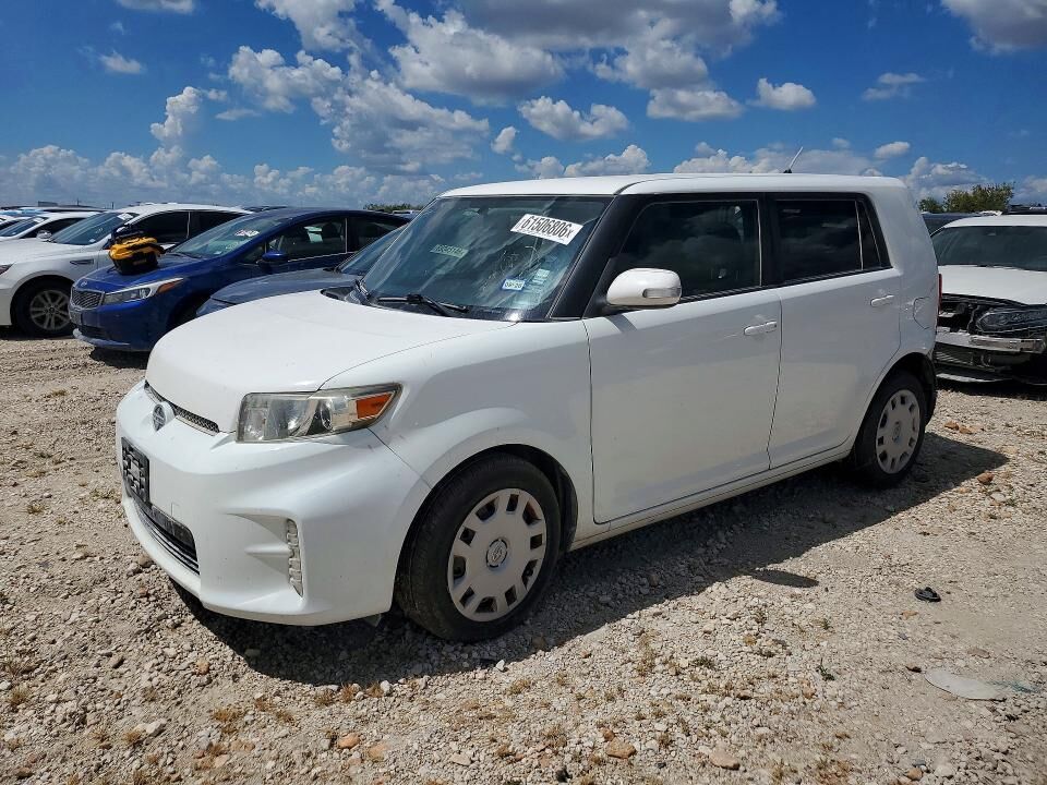 2015 TOYOTA SCION