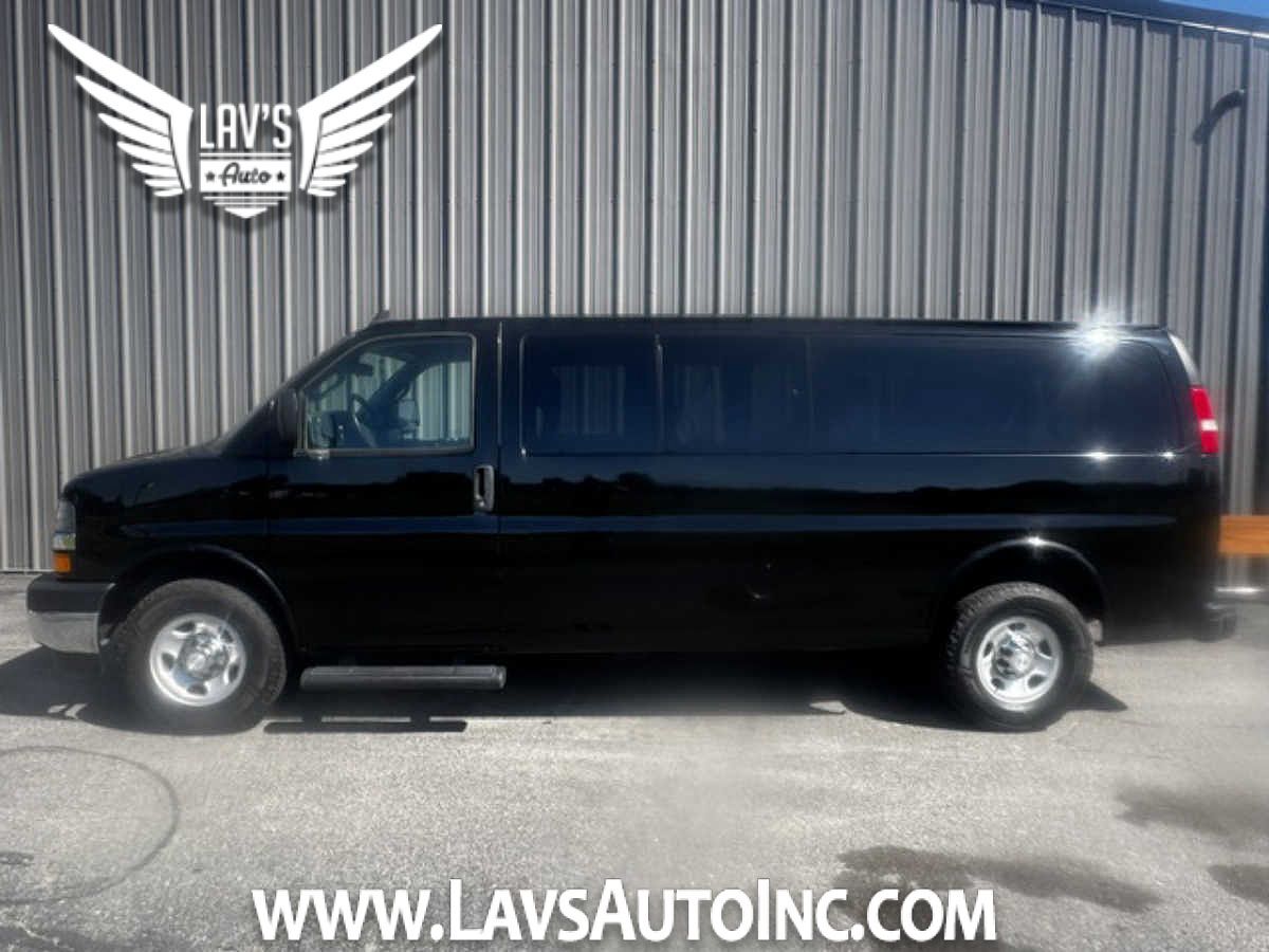 2020 CHEVROLET Express