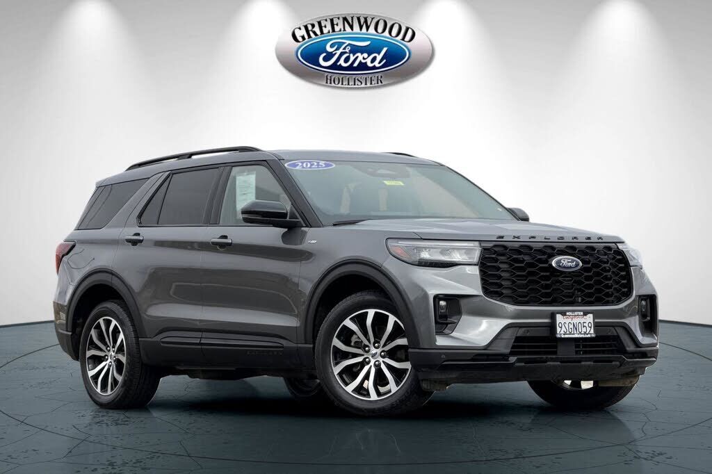 2025 FORD Explorer