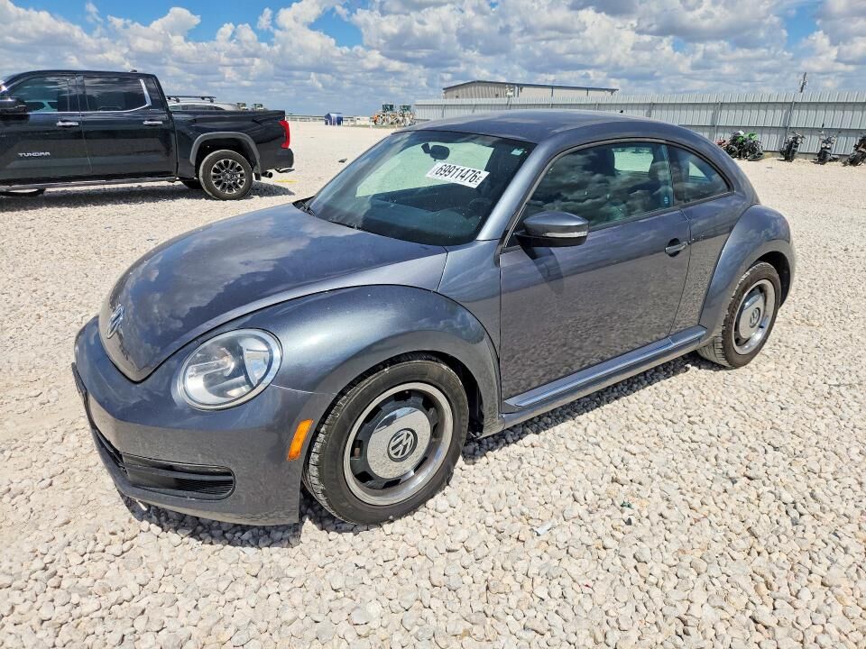 2012 VOLKSWAGEN Beetle