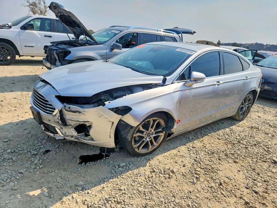 2019 FORD Fusion