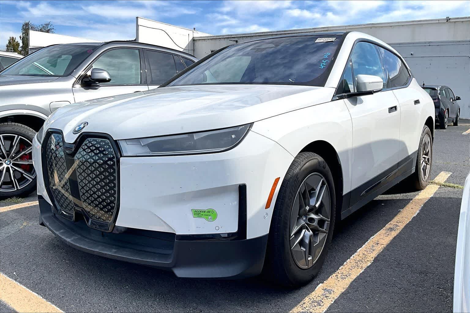 2023 BMW ix