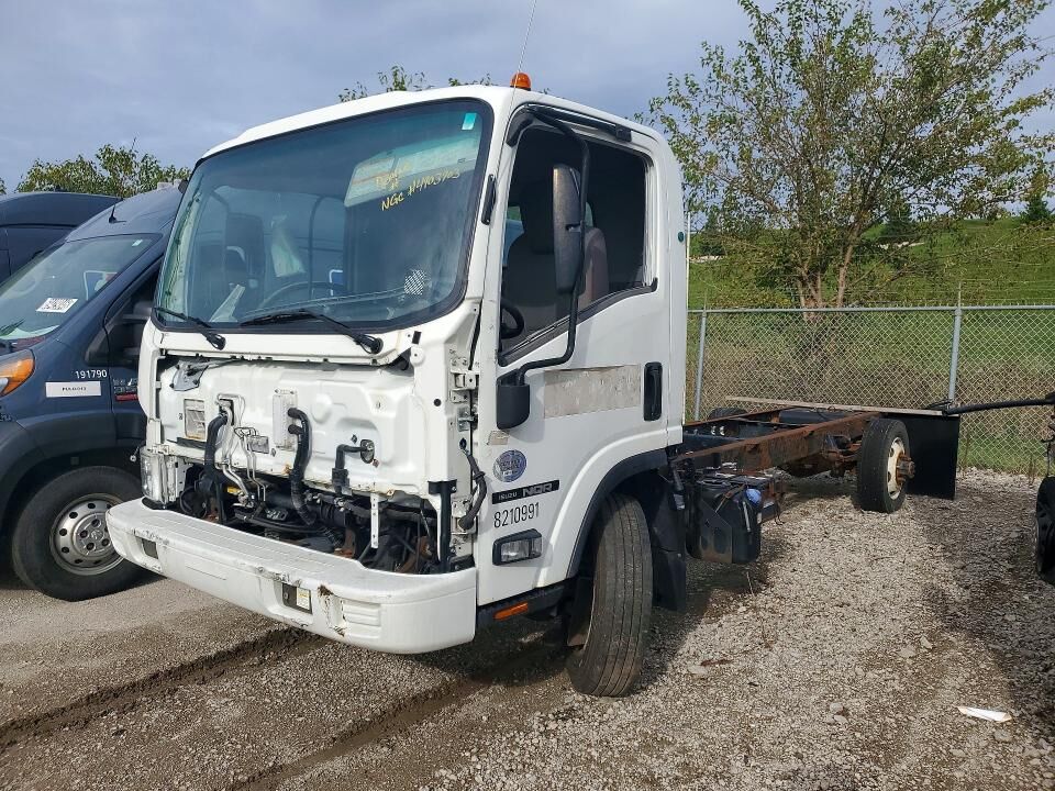 2020 ISUZU NPR-XD