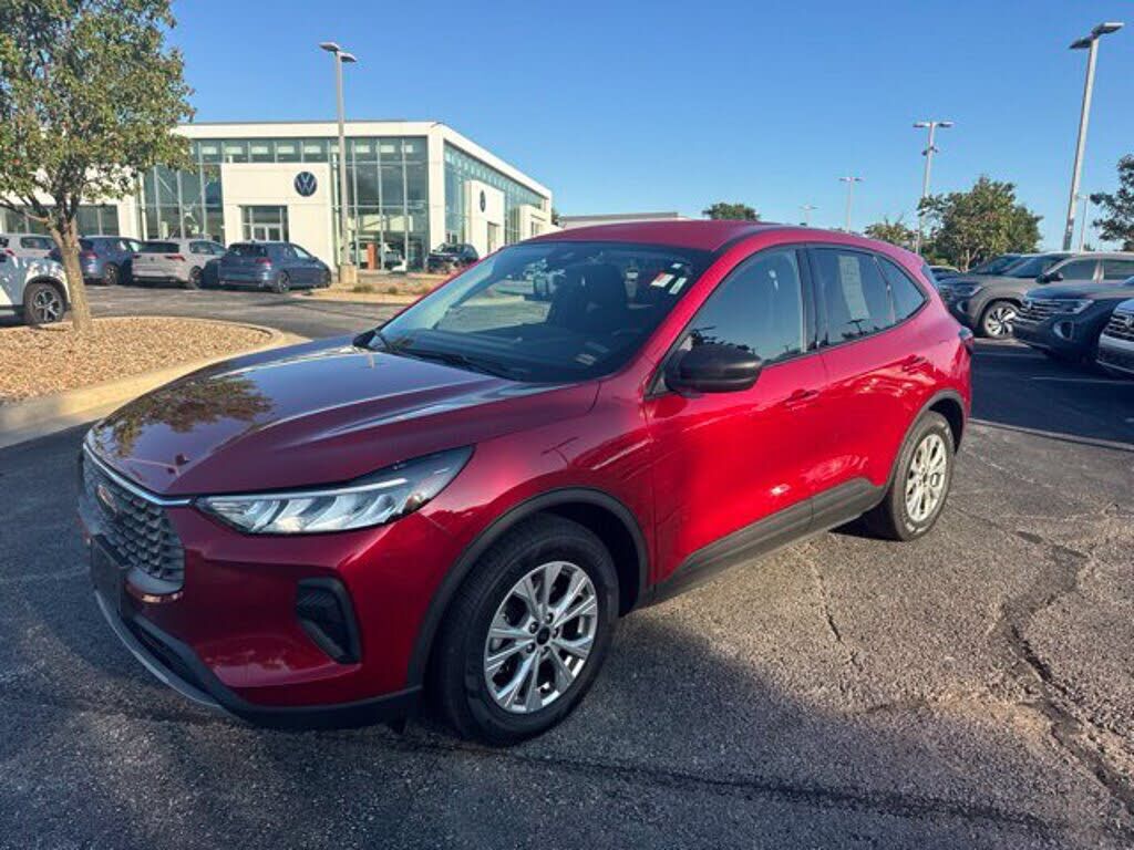 2025 FORD Escape