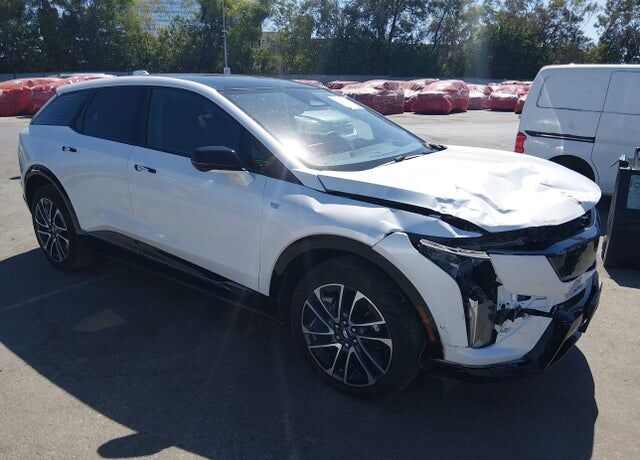 2025 CADILLAC Optiq