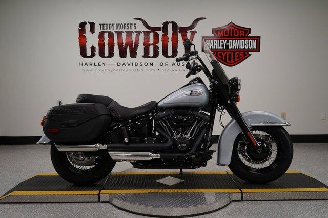 2024 HARLEY DAVIDSON FLHCS / Heritage Classic 114