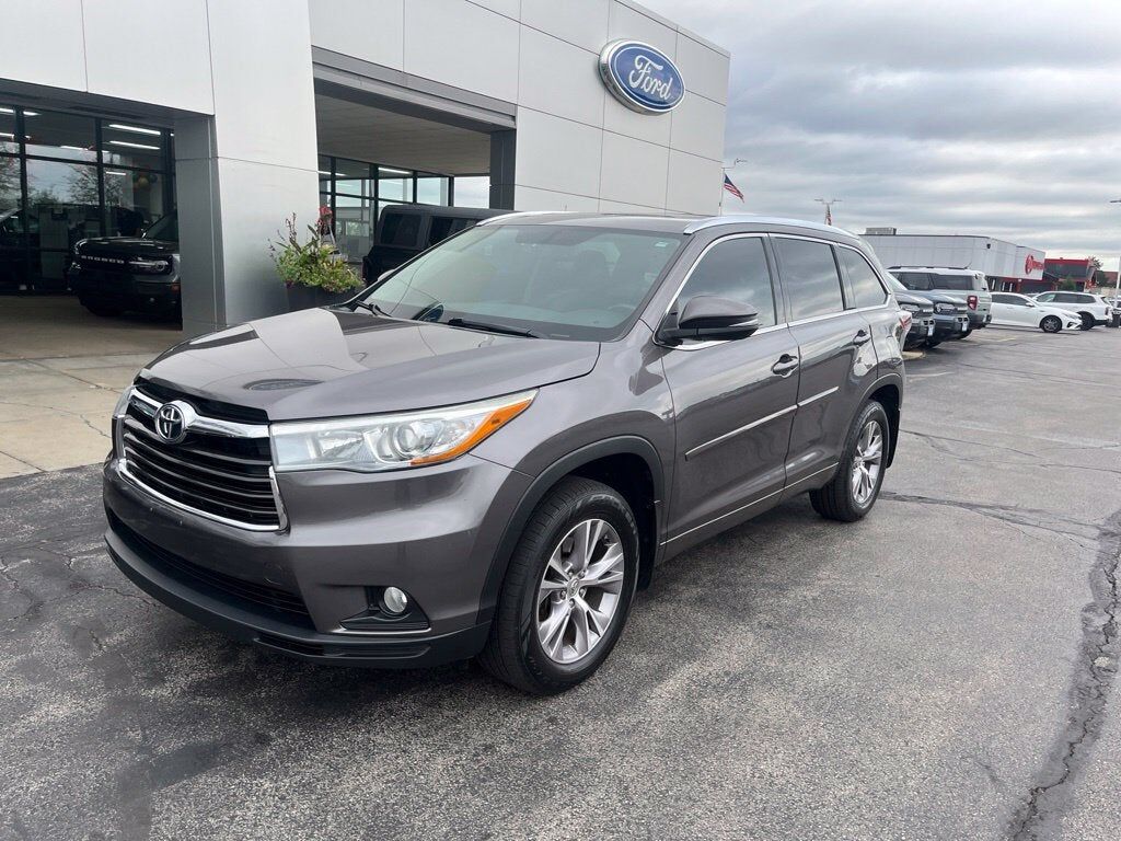 2015 TOYOTA Highlander