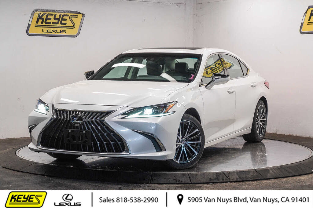 2024 LEXUS ES