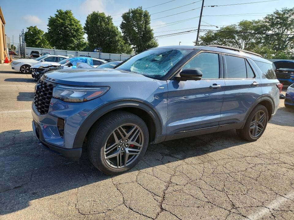 2025 FORD Explorer