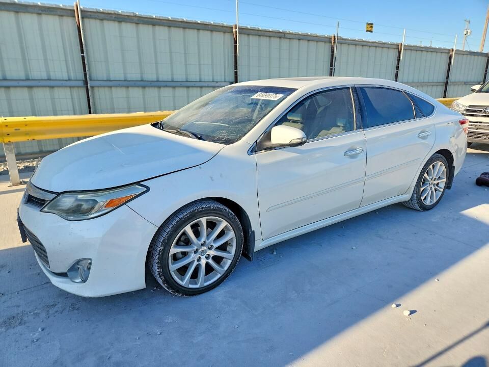 2013 TOYOTA Avalon