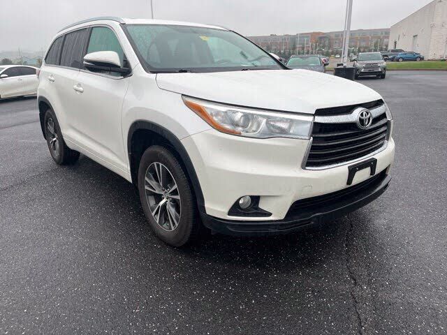 2016 TOYOTA Highlander