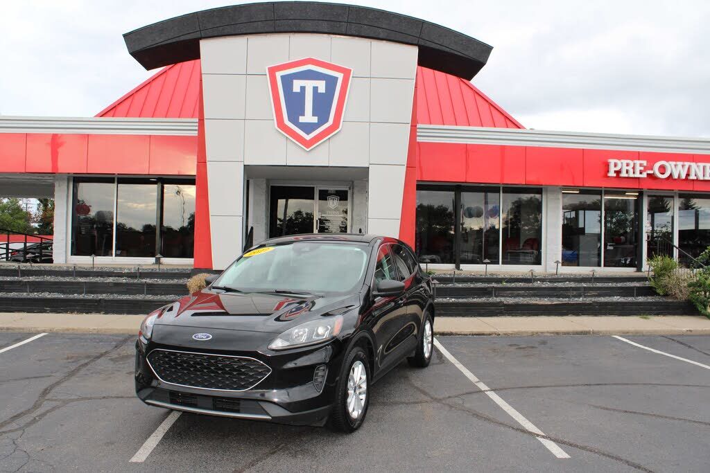 2022 FORD Escape