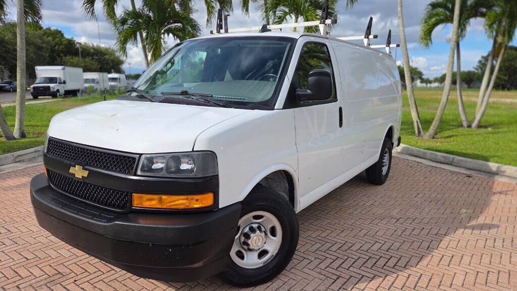 2021 CHEVROLET Express