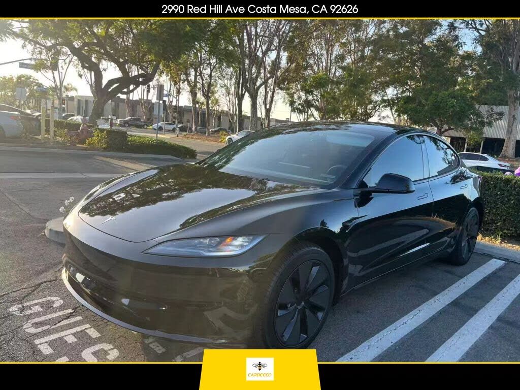 2025 TESLA Model 3