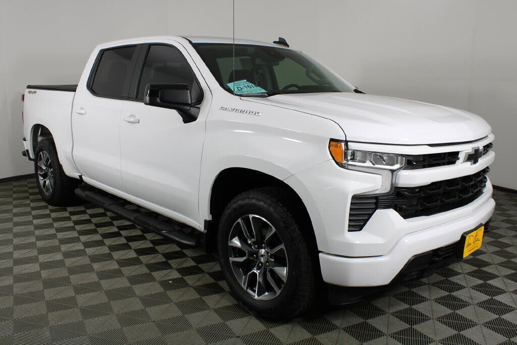 2024 CHEVROLET Silverado