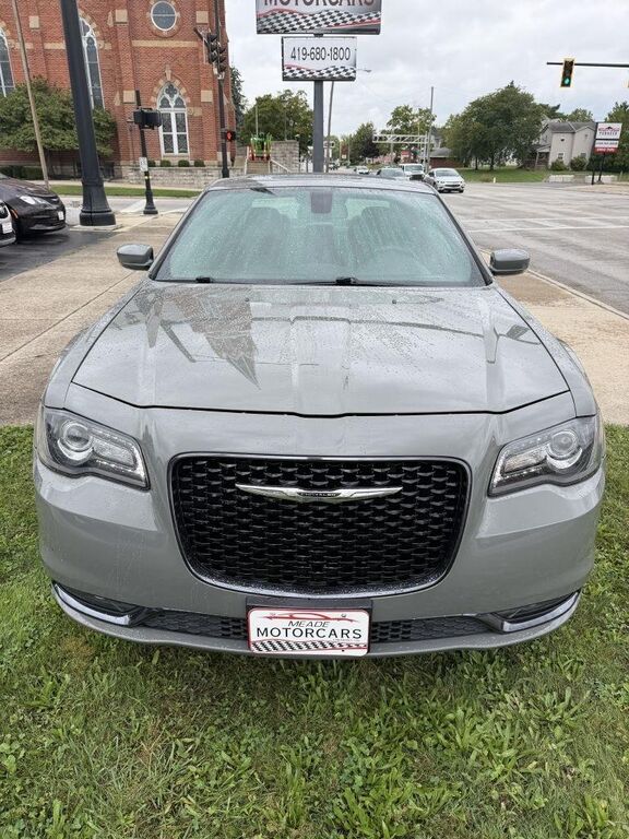 2017 CHRYSLER 300