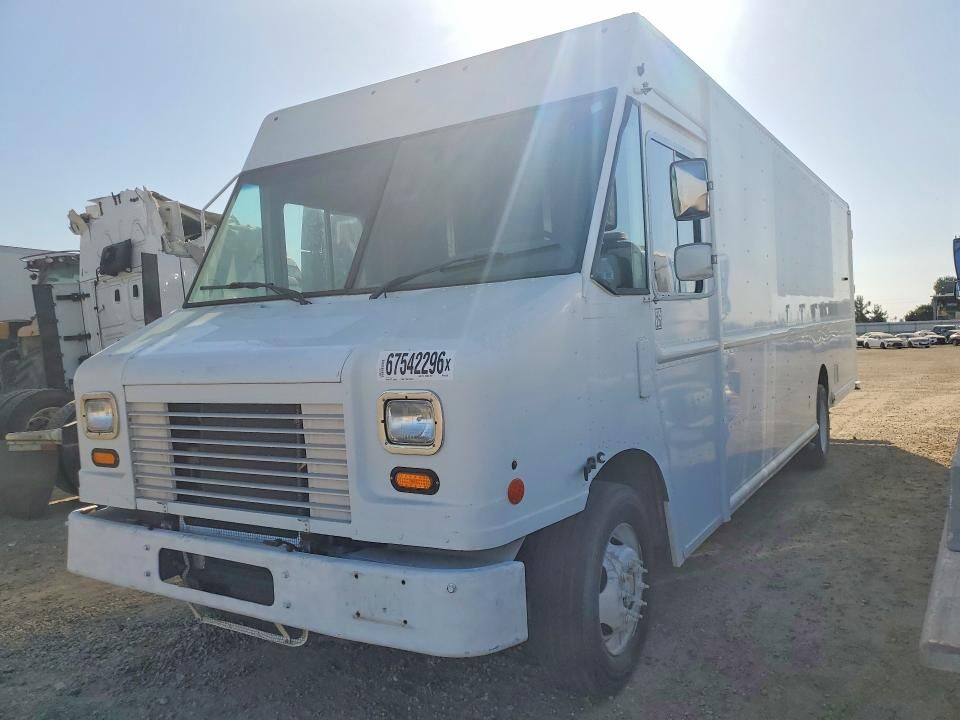 2013 FORD Commercial Chassis