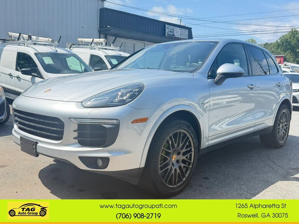 2017 PORSCHE Cayenne