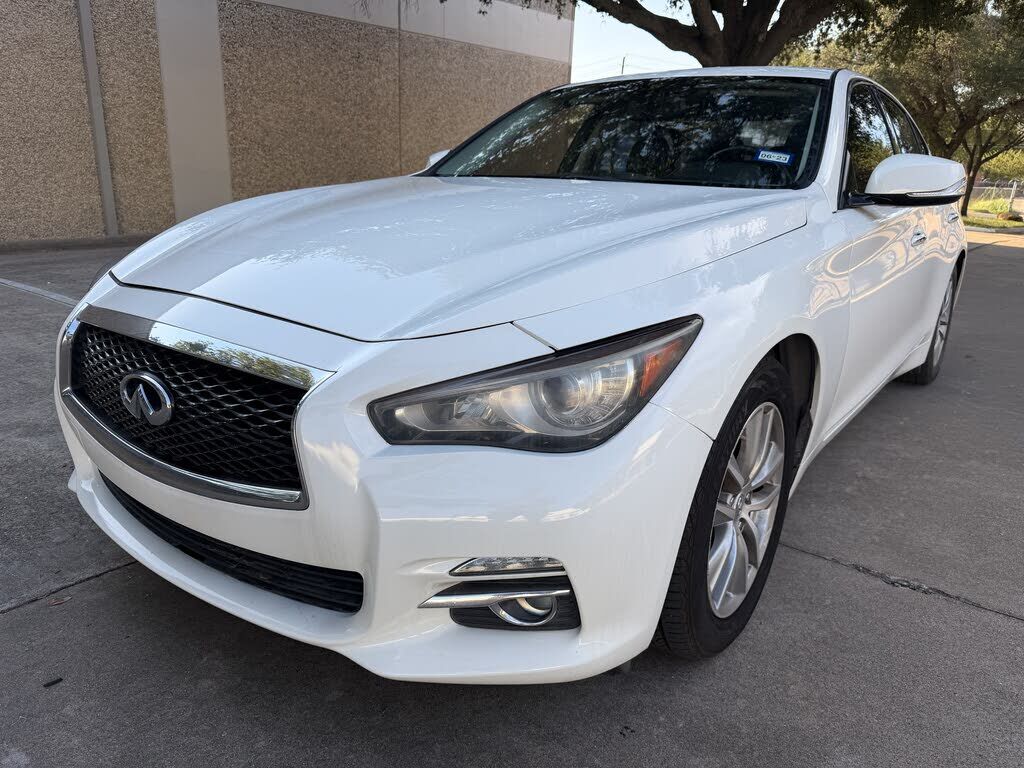 2017 INFINITI Q50