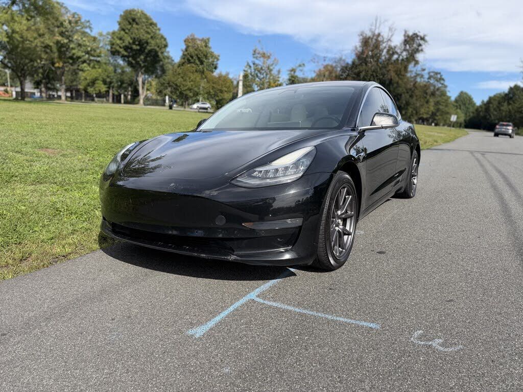 2018 TESLA Model 3