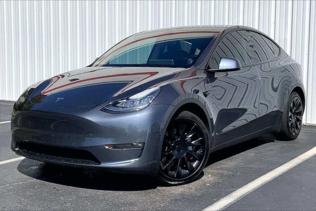 2022 TESLA Model Y