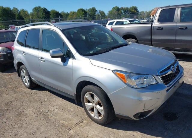 2015 SUBARU Forester