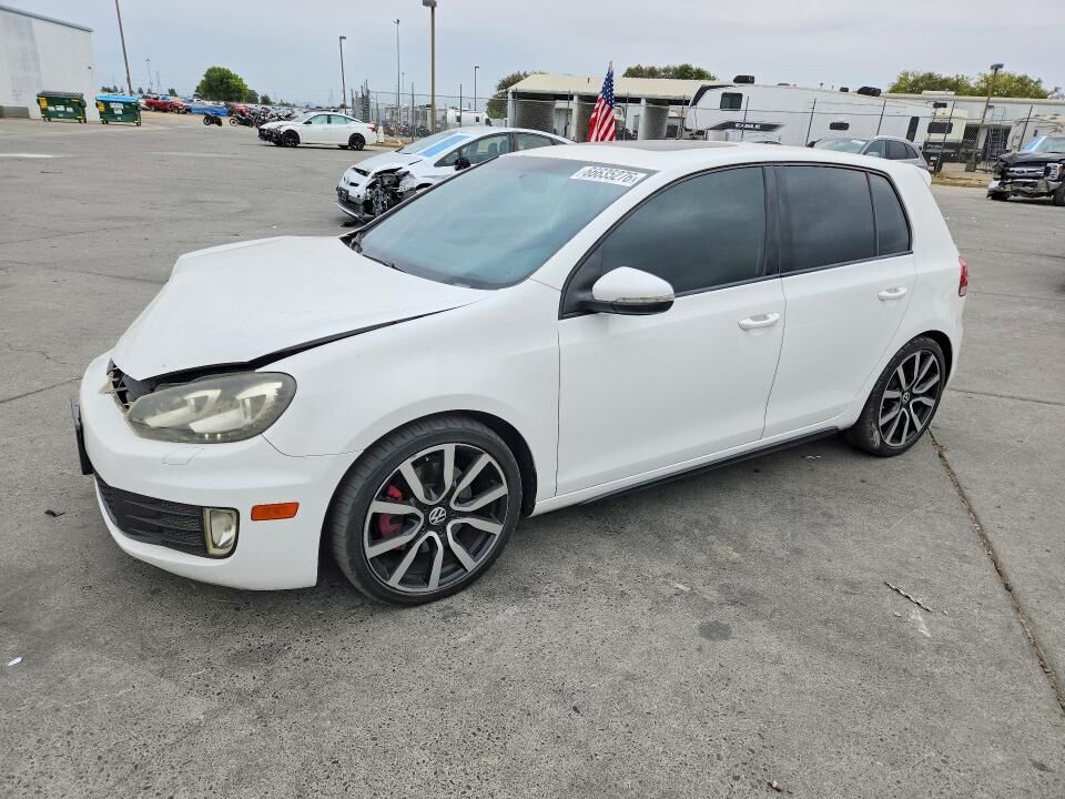 2013 VOLKSWAGEN Golf GTI