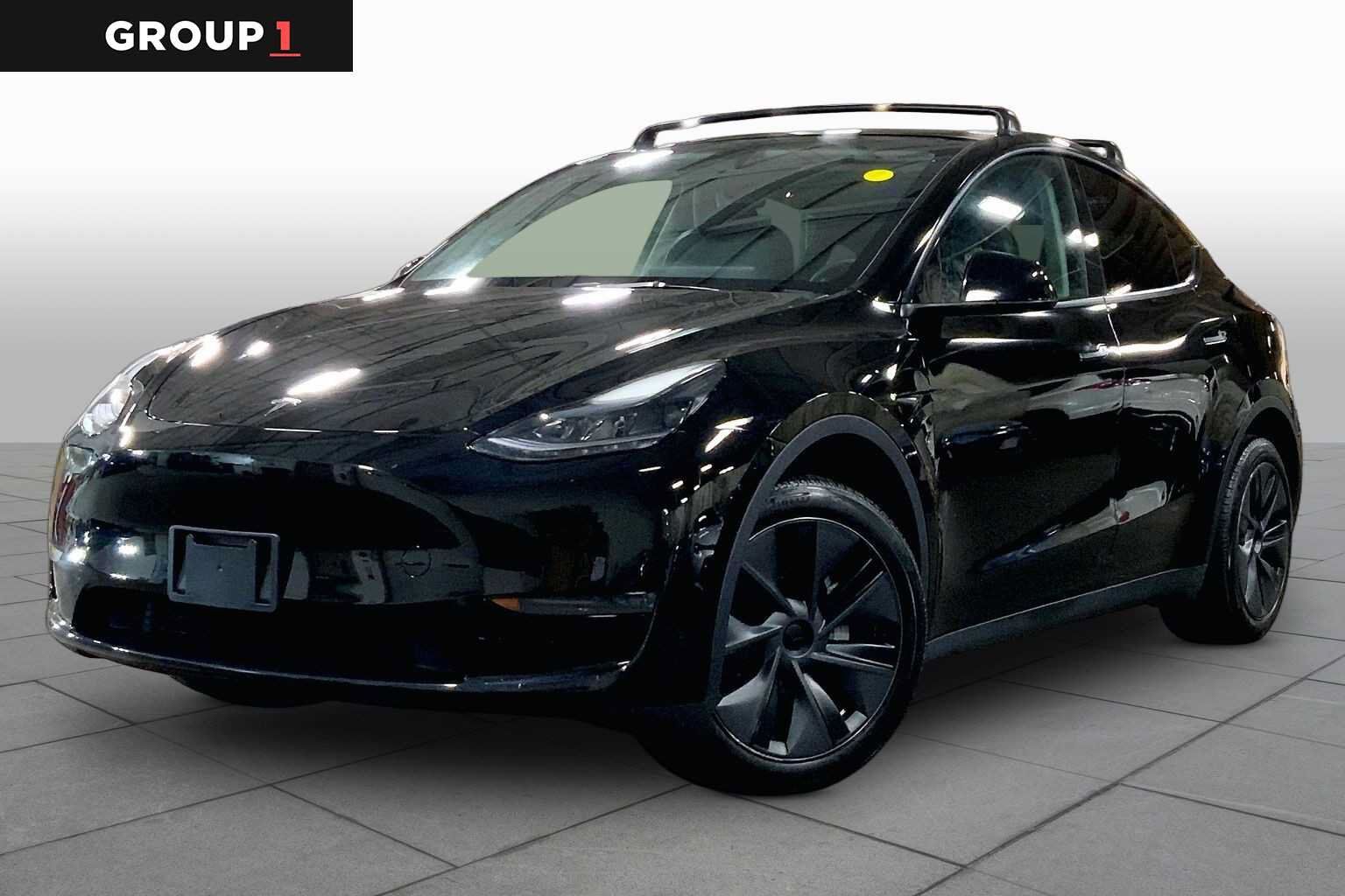 2024 TESLA Model Y