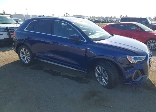 2023 AUDI Q3