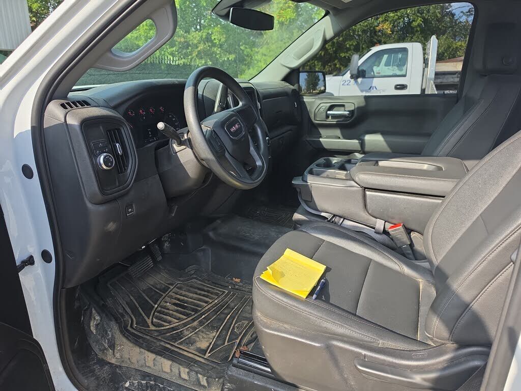 2024 GMC Sierra