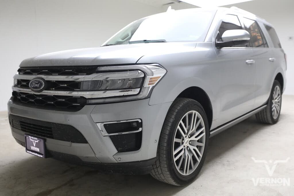 2022 FORD Expedition