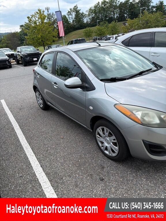 2013 MAZDA Mazda2