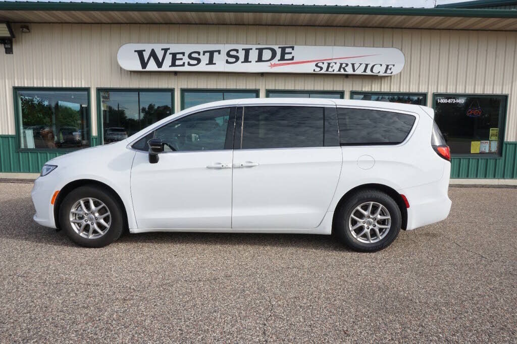 2025 CHRYSLER Pacifica