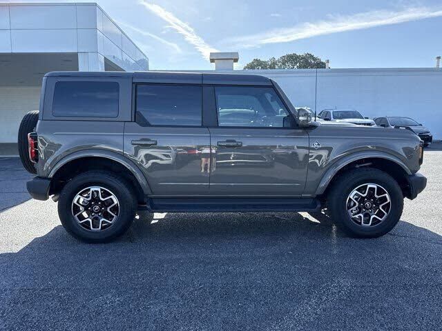 2024 FORD Bronco
